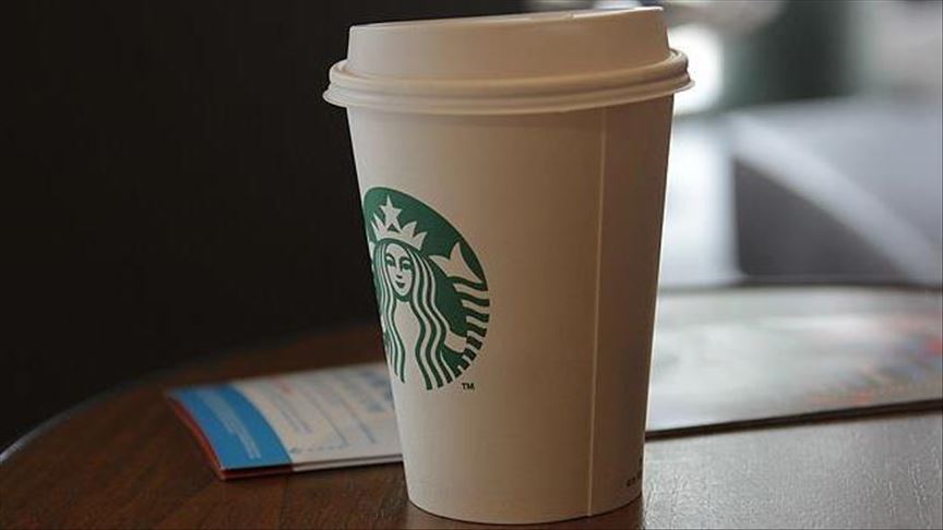 coffee cups with lids