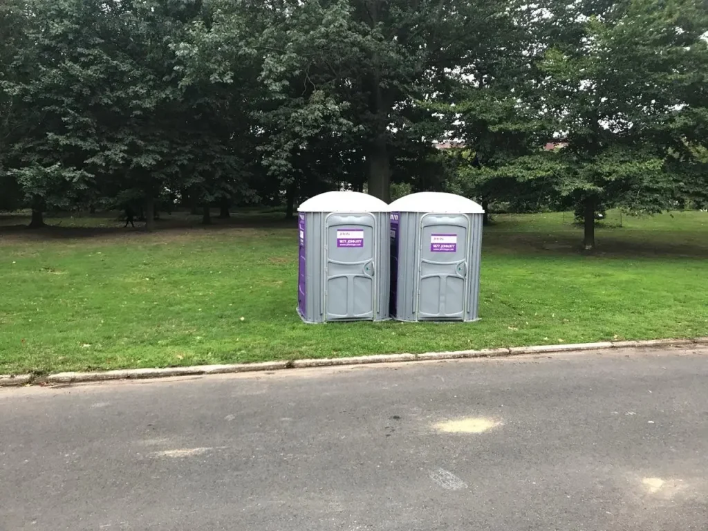 https://supremesiteservicesco.com/portable-toilet-rentals/